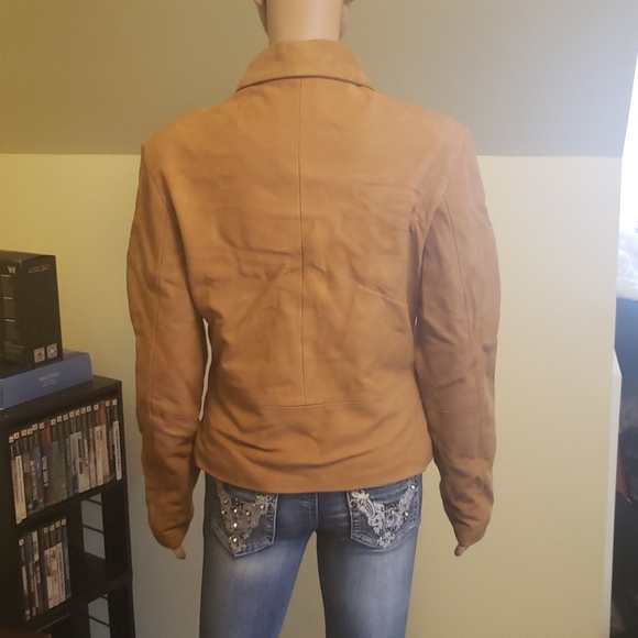 Leather jacket - Picture 2 of 8